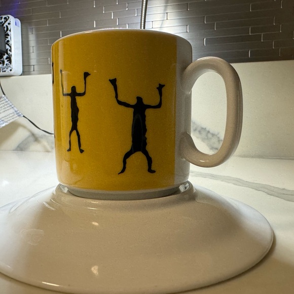 Royal Porcelain Kingdom of Thailand Coffee Cups & saucers (2) made for Club Med - Picture 10 of 11